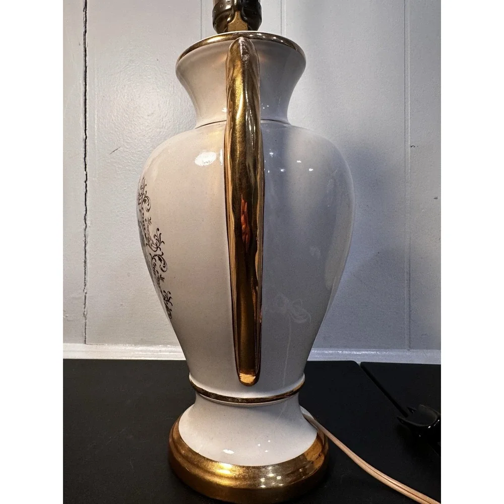 Vintage Rare LeGrand Prix George Washington Lamp Gold Accents Hand Decorated 21